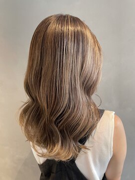 エスケープ トゥ ボナ(ESCAPE to bona.) 秋色艶カラー+ウェーブパーマ 髪質改善Trハイライト20代30代40代