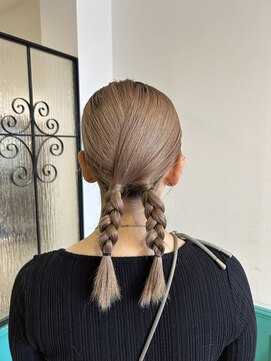 アロ バイ エアリー(alo by airily) タイトツイン