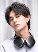 黒髪センターパートウルフ(ツーブロック)メンズパーマ
