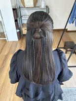 オウン(AUN)&nbsp;タイトハーフアップ