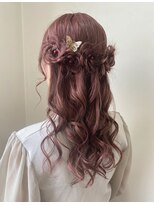 シェリ(Cheri) 髪の毛でお花のフルールヘア