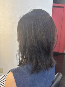 リバース(Reverse) 20代30代40代50代/ミディアムレイヤースタイルD