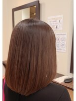 ネウィ 宮崎店(newi)&nbsp;艶感ブラウンベージュのナチュラルミディストレート