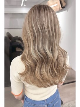 モアナ ルア バイ ヘッドライト 平塚店(Moana Lua by HEADLIGHT) Moana Lua【平塚】#ミルクティーベージュ#ブリーチ#ハイトーン