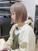 ユー(yew)&nbsp;クリーミーベージュのボブ