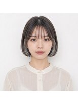 アース 都城川東店(HAIR & MAKE EARTH)&nbsp;透明感グレージュ×イヤリングカラーのミニボブ