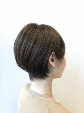 アース 天満橋店(HAIR & MAKE EARTH) くびれショートカット