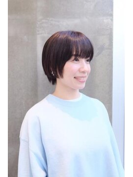 カエルムアヴェダ(CAELUM AVEDA) インナーレイヤーラウンドボブ