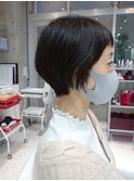 青山　表参道　オン眉　ショートボブ