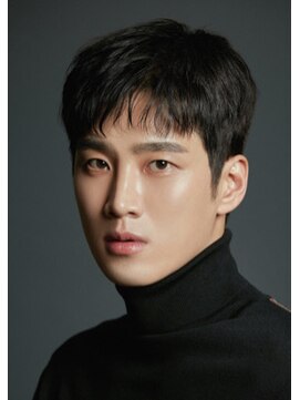 グレカ(GRECA) ショートバングで爽やかなベリーショートヘア