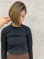 イキ 表参道(iki omotesando)&nbsp;モード/無造作ウェーブ/大人ガーリー[表参道駅]