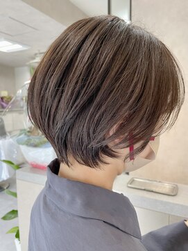 ホワイトストーン WHITE STONE 熊本　まとまるショート　くびれショート　30代40代ヘアスタイル