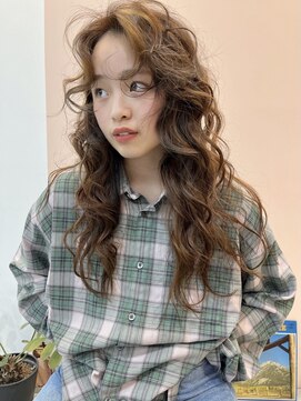 ザレミー(THE REMMY) ウェービーなロングスタイル