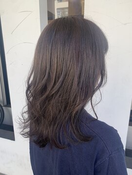 ヘアーラウンジ アンフィ 井土ヶ谷(Hair Lounge Anphi) フワフワミディアムレイヤー