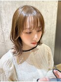 切りっぱなしボブ、明るめオリーブベージュ_オリーブベージュ