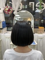 アルターシェリー(aL-ter che'rie)&nbsp;内巻きボブ[デザインカラー/レイヤーカッ/ウェットヘア]