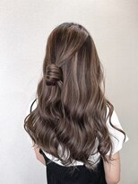 アンダーバーホワイト 泉佐野店(_WHITE)&nbsp;☆ ハイライトカラー　ケアブリーチ　ダブルカラー　イルミナ