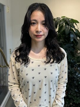 クヴェル バイ アーバン(KVELL by urban.) 【名古屋駅/パーマ/コテ巻きパーマ/レイヤーパーマ】