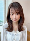美髪ミディアムストレート寒色系カラー極細ハイライト