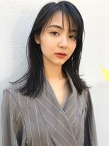 ルーム(Loom.)&nbsp;ストレート　ミディアムヘア　地毛風ニュアンスカラー