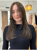 透明感オリーブベージュレイヤーカット　２０代