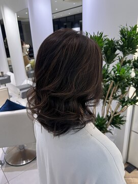 ステア ケース(stair case) レイヤーカット