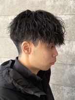 ニアウ 伊勢崎連取店(Niau) MEN’S HAIR/サーフカール/刈り上げセンターパート/伊勢崎