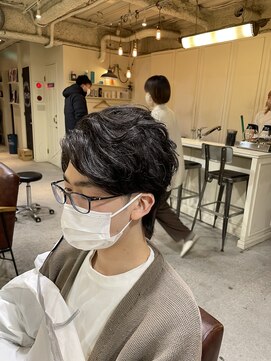 ロロ(ro-ro) 【恵比寿 ro-ro】癖毛を使ったアップバングサイドパート