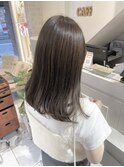 透明感たっぷりオリーブベージュ