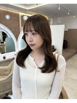 ネモネ バイ ミリー 梅田茶屋町(nemone by milly) ナチュラルレイヤーカット×顔まわりレイヤー【梅田】