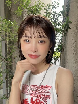 メゾンアクア 表参道(Maison ACQUA) +切りっぱなしボブルフ/黒髪ネビージュ/小顔ワンレン/縮毛矯正