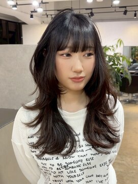 メリー オオサカ(Merly Osaka) 前髪ありレイヤーも可愛い！