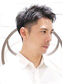 ツーブロック刈り上げショートアップバングビジネスカジュアル