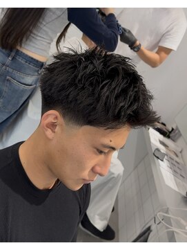 グルーマーズクレッジ 渋谷店(GROOMER/S CREDGE) テーパーフェードスパイキーショート