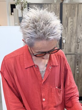 アムレヘアーエタ(amule hair eta) 【amule hair eta】ホワイトブリーチ/アクティブショート
