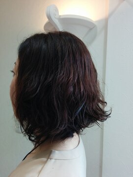 ヴォーロ レジェンダ 大人女子のキャリアエアリーボブ