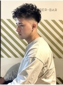 大人の外国人風癖毛パーマ【BARBER-BAR】スペインカール