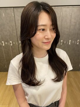 ジアン バイ ミルボン 西宮ガーデンズプラス(GIEN by milbon) 流れる顔まわりレイヤー大人可愛いダークチョコレートカラー