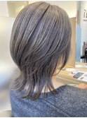 《シャープカッコいい♪》ミディアムウルフスタイル×グレージュ