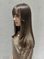 ラッド(Rad)&nbsp;ぱつっとロング×柔らかいオリーブベージュ.