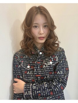 シイ(SIE) １ブリーチから作るスモーキーベージュ♪