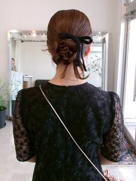 スワッグ(swag) ヘアセット編み込みブライダルヘア成人式ヘアセット