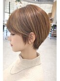 ショートボブ韓国丸みショートカットミルクティーベージュカラー