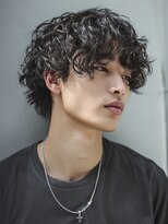 インブルーム(In Bloom)&nbsp;波巻きパーマ マッシュショート 20代 メンズカット 黒髪