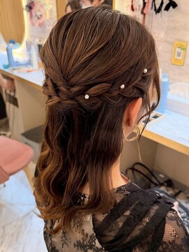 ヘアアレンジメント ボガスティーズ 溝の口店(Hair arrangement Vogusty's) ハーフアップ/編みこみ/おでかけ/デート/撮影会/推し活