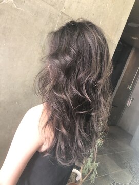 キー(key) グレージュ