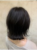 大人かわいいくびれミディアムスタイル