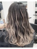 アライブ キチジョウジ(ALIVE Kichijoji)&nbsp;ALIVE吉祥寺 夏のイメチェンバレイヤージュフォギーベージュ