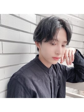 シン(syn) ナチュラルマッシュ ミニウルフ センターパート