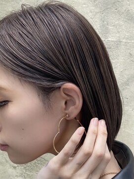 カリーナコークス 原宿 渋谷(Carina COKETH) 韓国風カラー、インナーカラー.ダブルカラー.ケアブリーチ